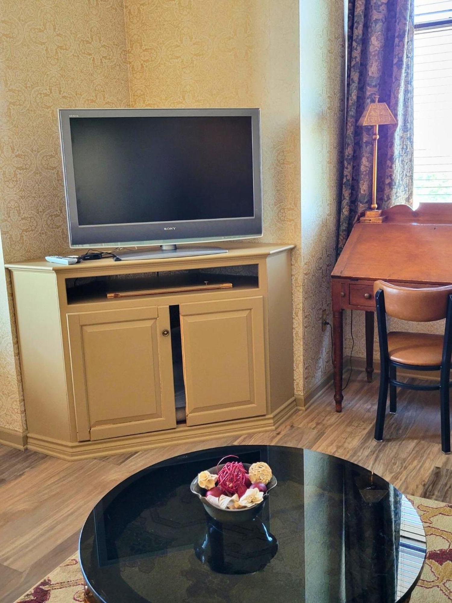Altland House Inn & Suites 애보츠타운 외부 사진
